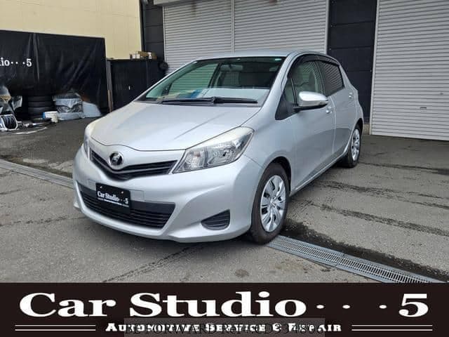 2011 Toyota Vitz